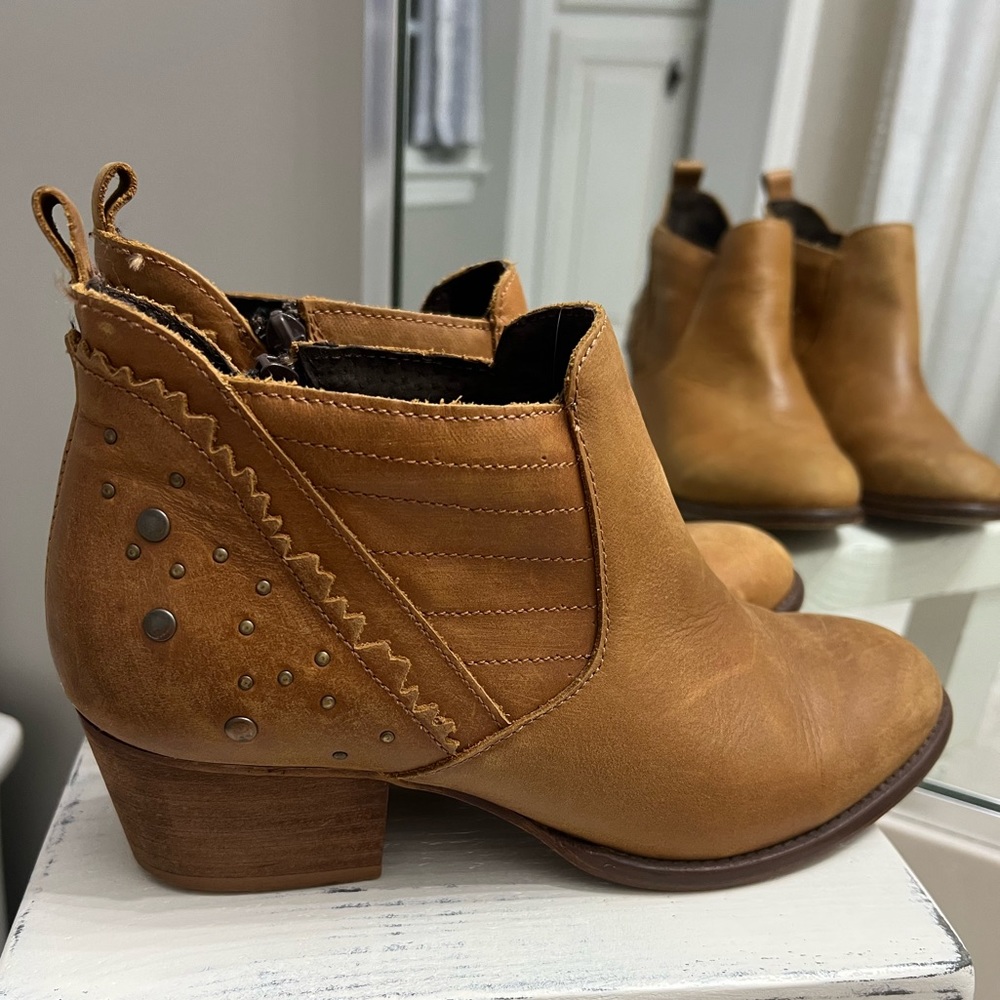 Musse & Cloud Size 40 Booties
